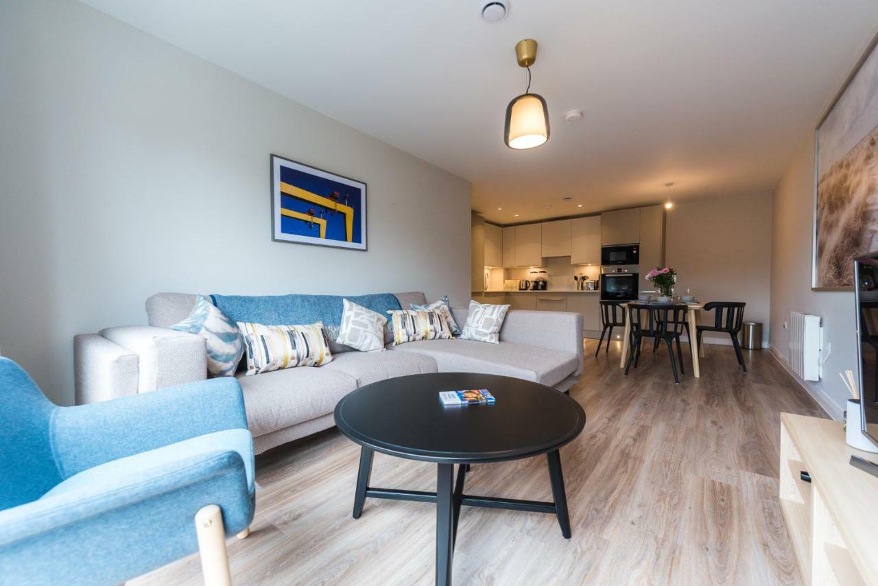 5 Star Brand New City Centre Apartment 벨파스트 외부 사진