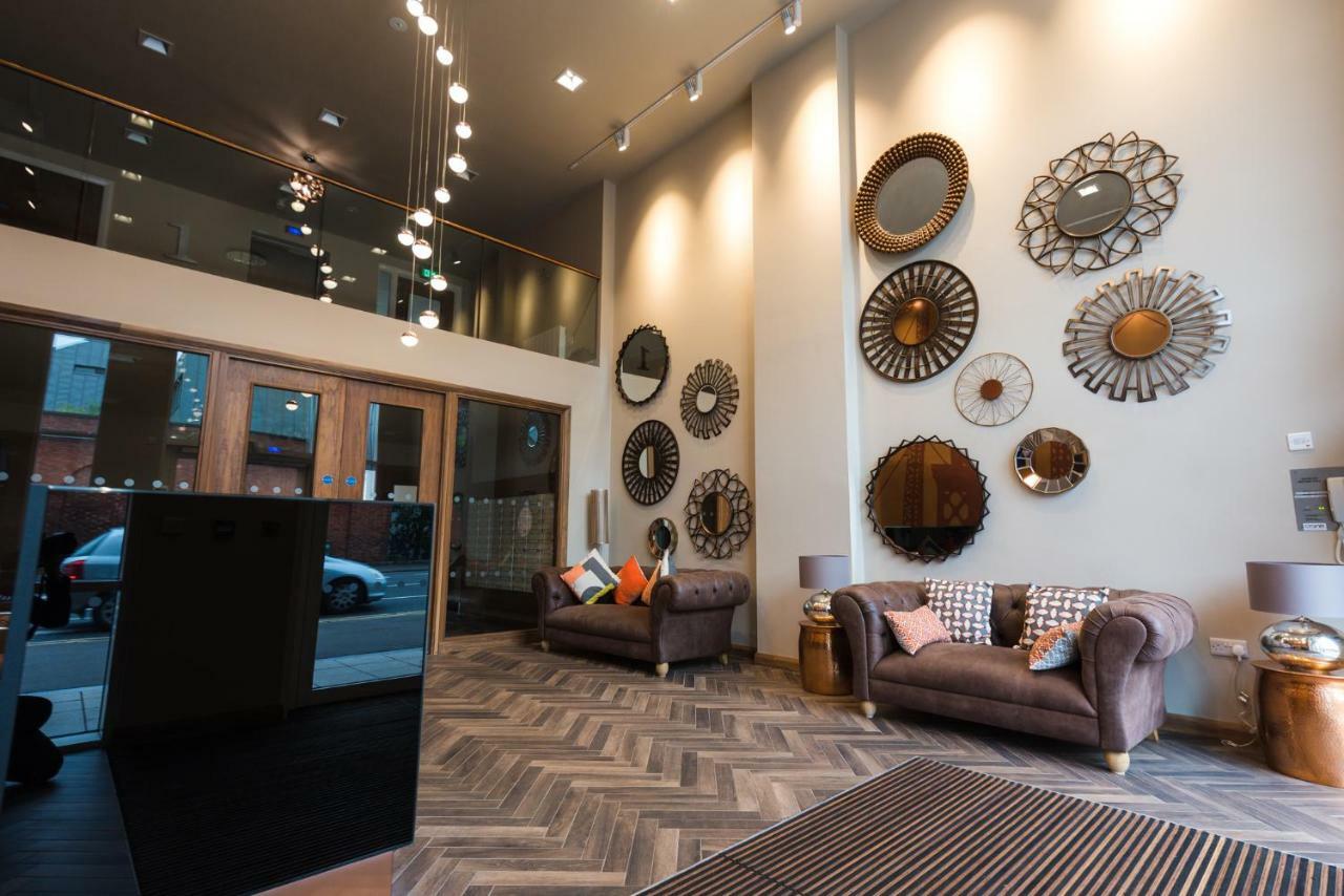 5 Star Brand New City Centre Apartment 벨파스트 외부 사진