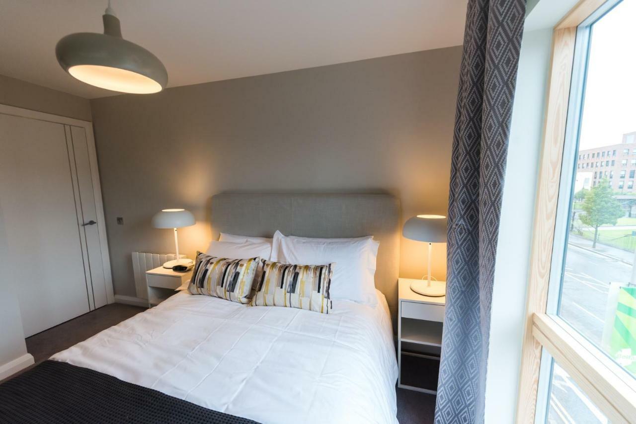 5 Star Brand New City Centre Apartment 벨파스트 외부 사진