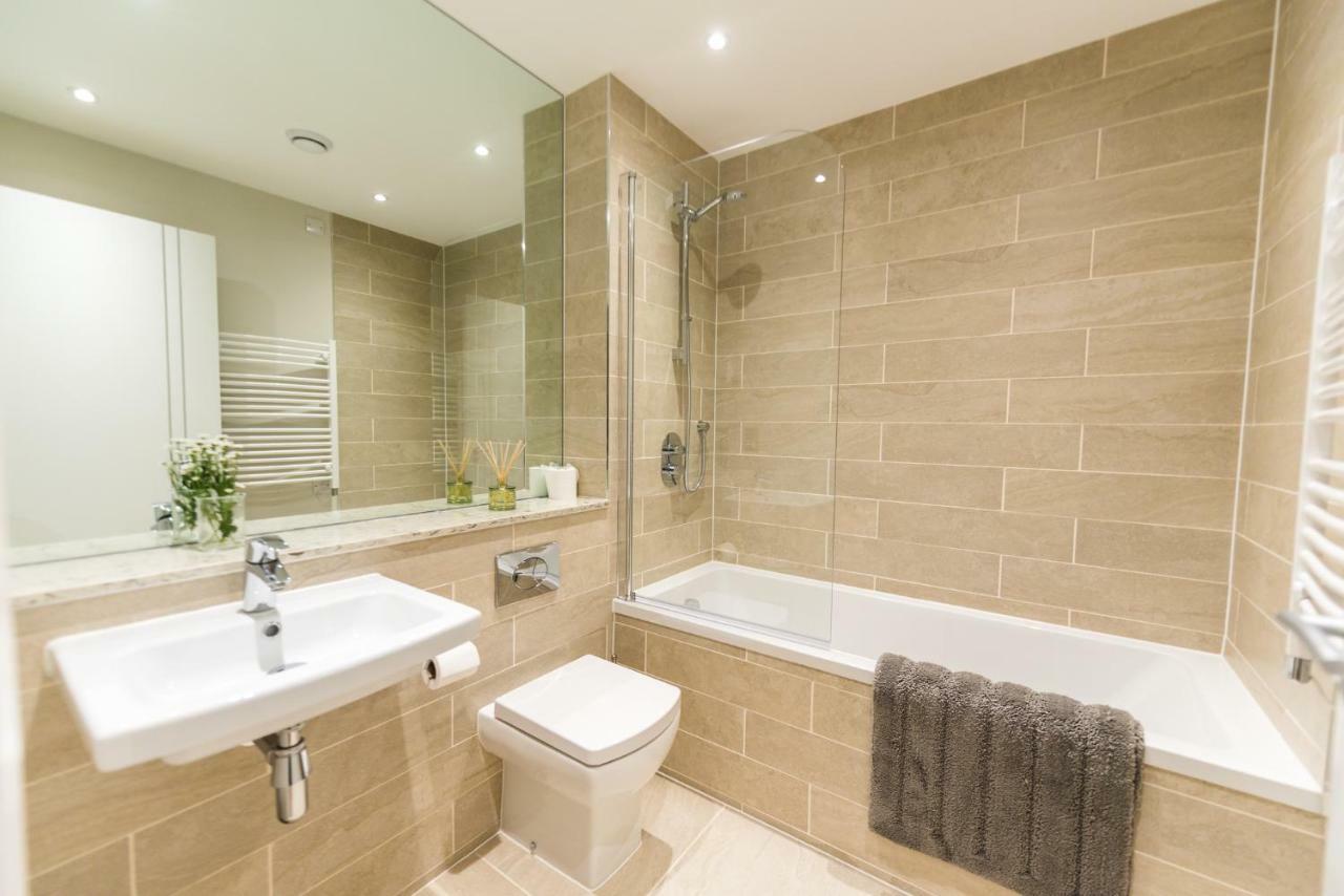 5 Star Brand New City Centre Apartment 벨파스트 외부 사진