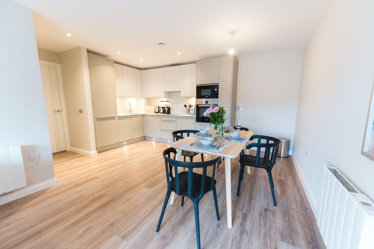 5 Star Brand New City Centre Apartment 벨파스트 외부 사진