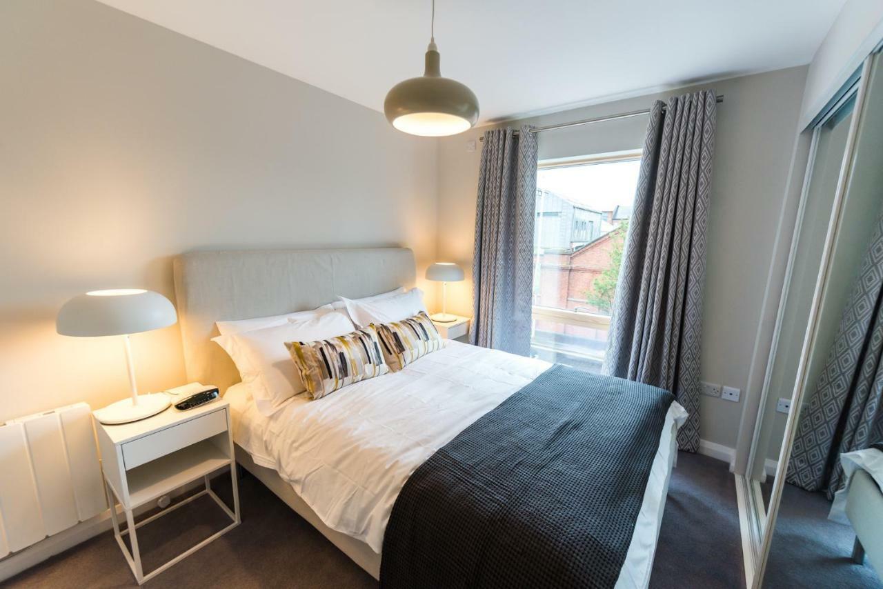 5 Star Brand New City Centre Apartment 벨파스트 외부 사진
